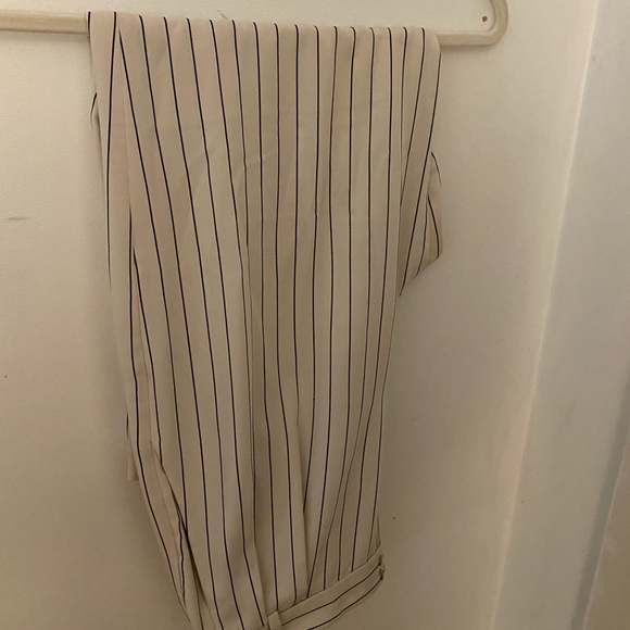 Aritzia black and white striped straight leg pant - Picture 4 of 5